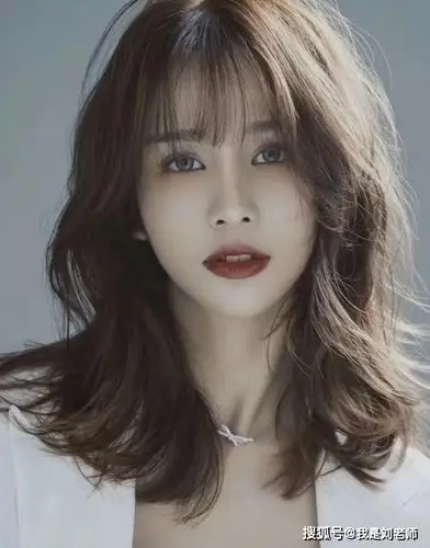 学美发|开春流行发型,换发型展现新面貌_刘海