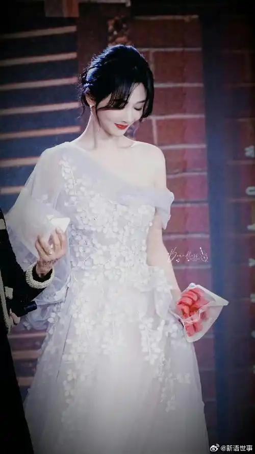 杨紫美得很稳定##杨紫最近活动状态