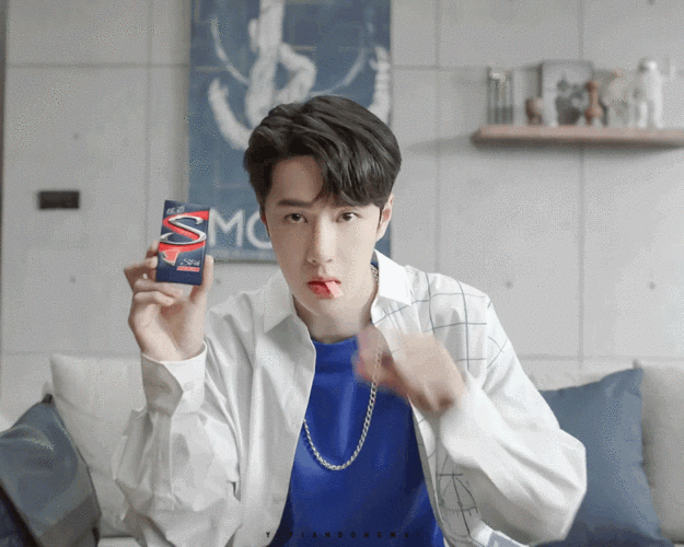 210417炫迈植村秀发布王一博全新广告大片休闲风酷盖碰上精致型爱豆