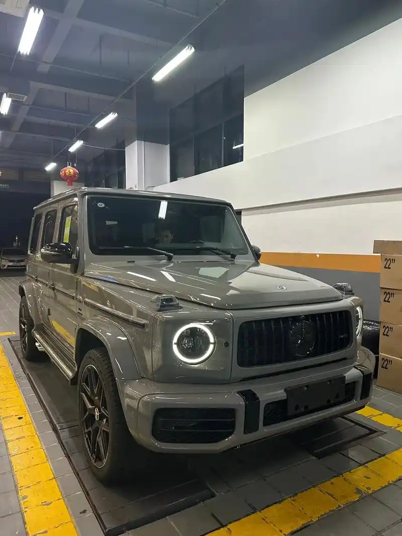 奔驰g500改装g63包围暗夜套件案例