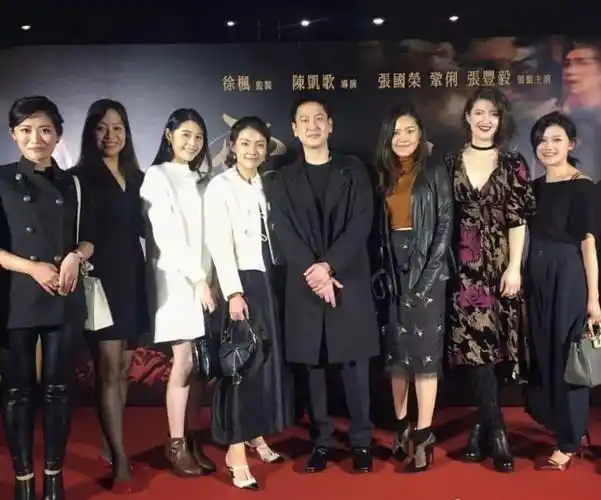 "九亿少女的梦"汤珈铖与他背后的"一代侠女"传奇妈妈