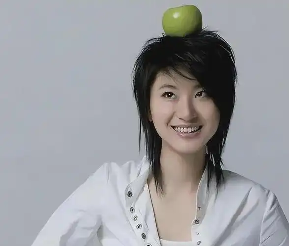 事实证明,曾被李谷一说"崇洋媚外"的尚雯婕,已走上另一条大道