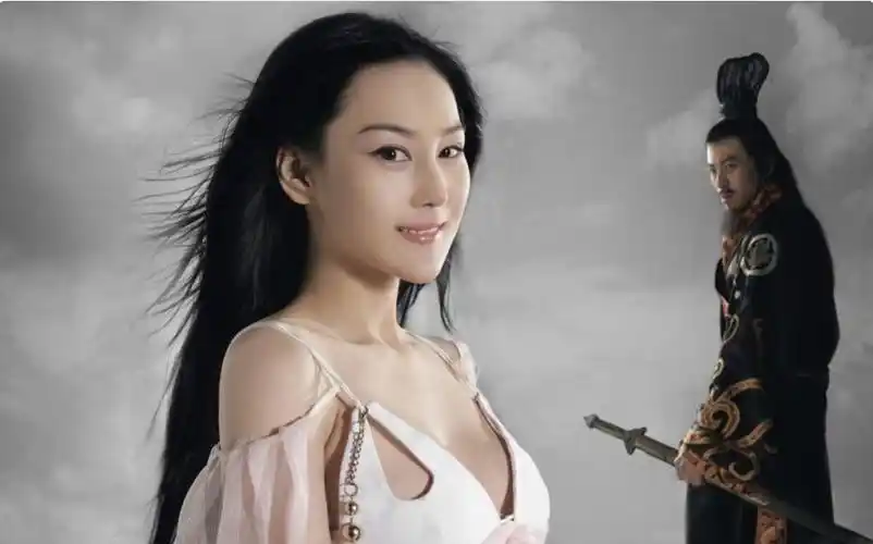 张馨予个人资料(张馨予:情路坎坷,被李晨分手后嫁给何捷,如今是"最美