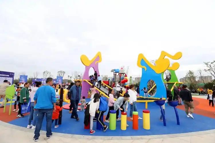 兰州碧桂园第四个公园三期生态儿童公园现已开放