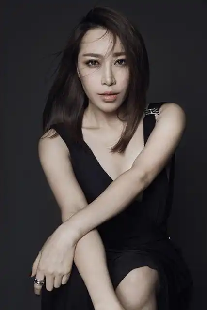 金池推全新单曲大女人为都市新女性代言