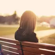 孤独的女生背影头像图片唯美伤感的女生孤独背影头像