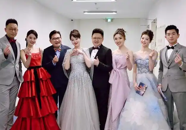 何卿|曹可凡|上海市|央视主持人_网易订阅