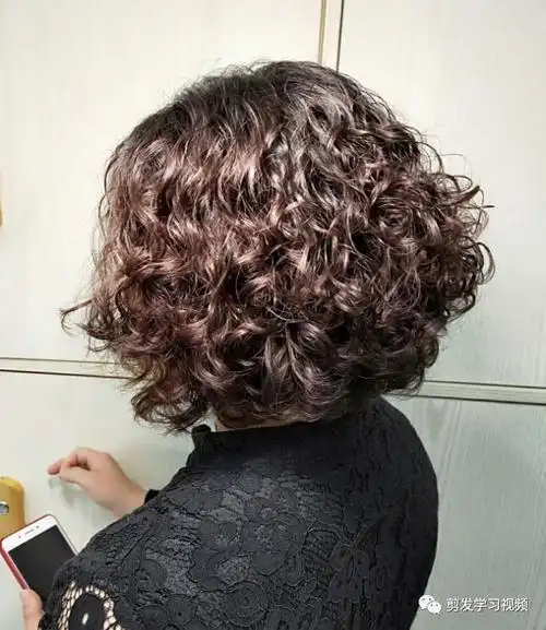 2019"小炸卷"烫发,火爆了