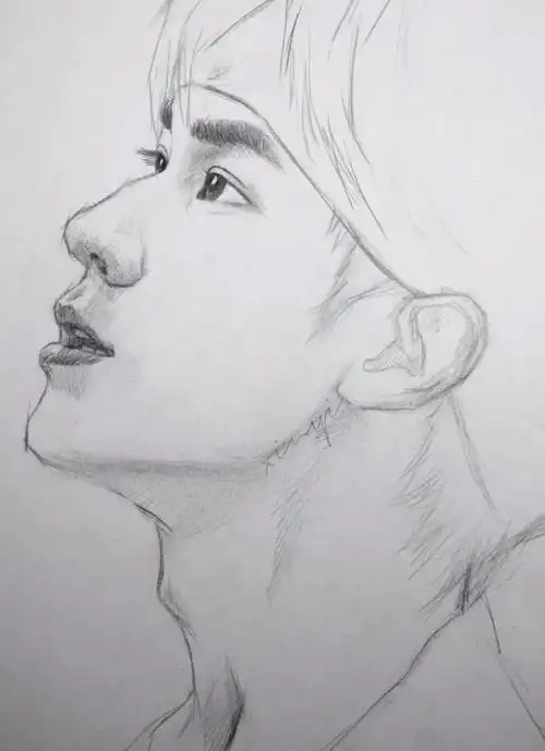 张真源侧脸天才