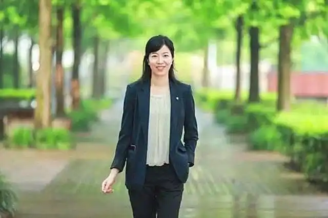 她曾是北大女神,颜值爆表.弃美归国后,科研成果造福3.5亿人