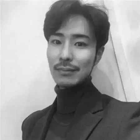 成熟稳重头像男沧桑