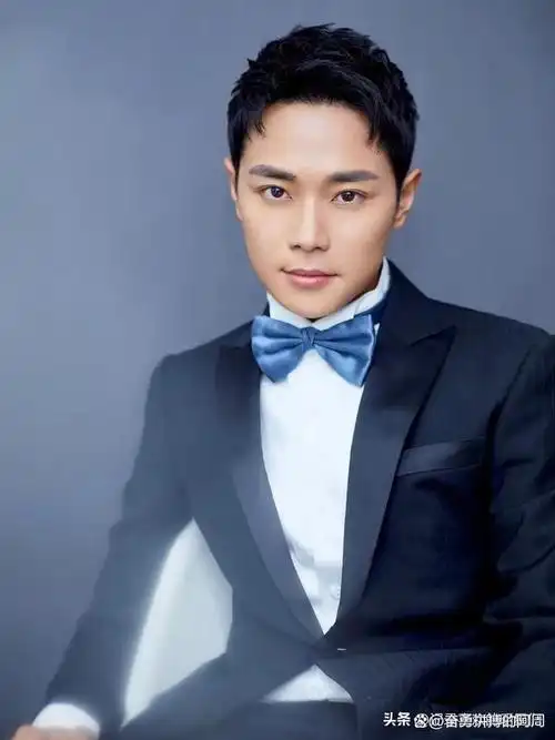 也是地道的上海人,是我个人比较喜欢的男