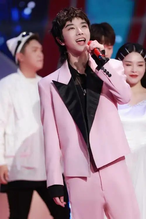 华晨宇超话张灯结彩庆新春,喜乐盈盈拥虎意,网页链接,"理想虎"@华晨宇