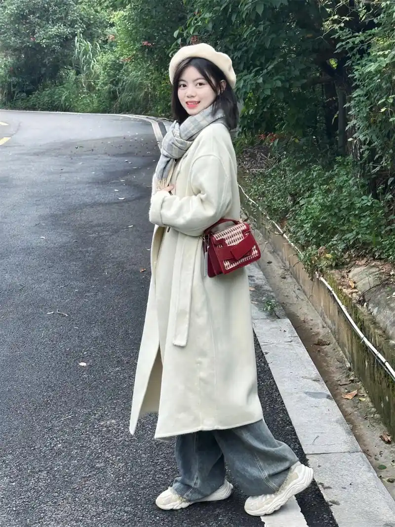 快来试试这9种超赞的拍照姿势吧!氛围感