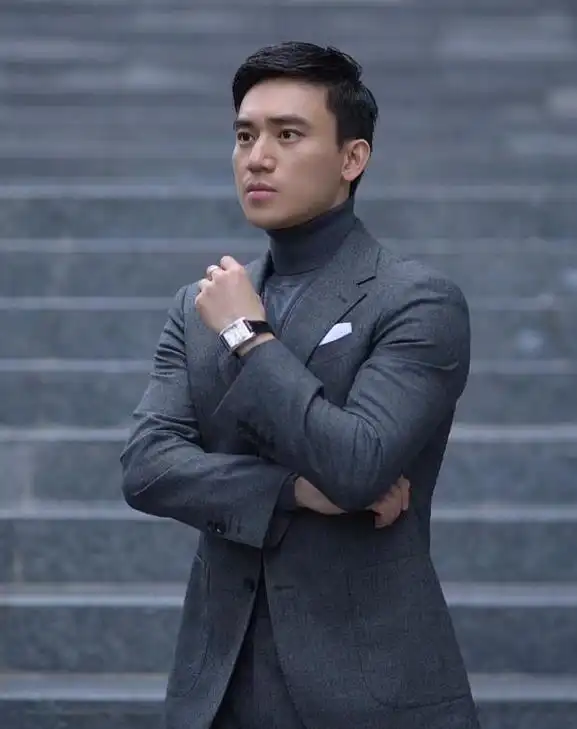 男人过了40岁,发型尽量不要留刘海,换成这些才优雅有格调