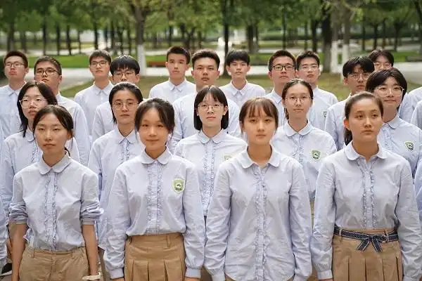 合肥八中志鲲鹏以梦为马跟党走不负韶华