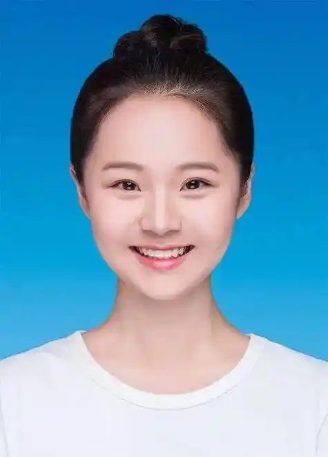 (ps:一定要标准证件照哦,白底最佳