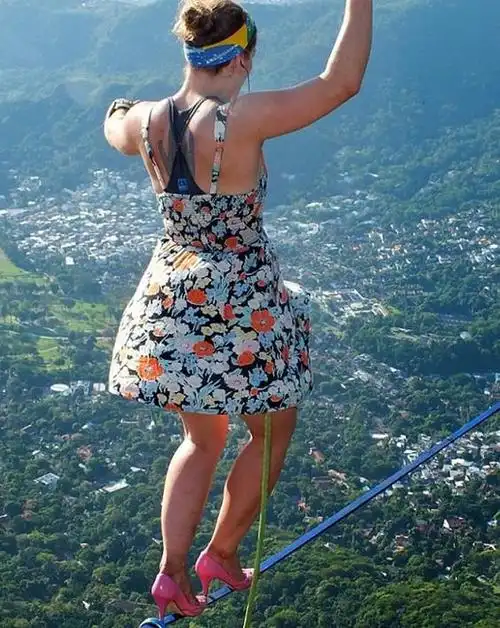 身上只穿了一条绳子,穿绳子的方法-图片大观-奇异网