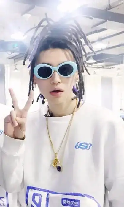 小鬼搞笑图片.不开心的时候就看看吧哈哈哈#小鬼 #王琳凯 @ - 抖音