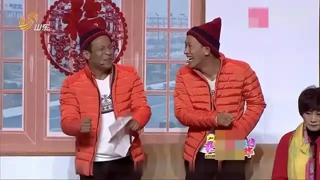 宋小宝,海燕小品《有喜了》宋小宝:爸爸给你来个么么哒!