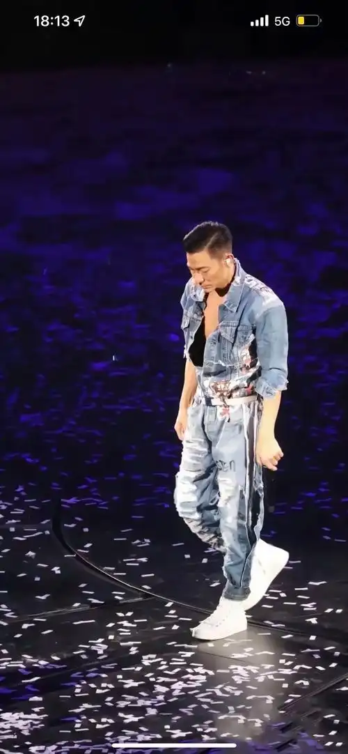 昨天抢到张学友的 今天抢到刘德华的 - 抖音