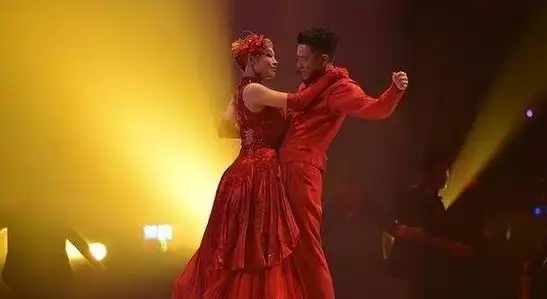 赖文慧:我这辈子最幸福的事情,就是成为刘德华的御用女舞伴