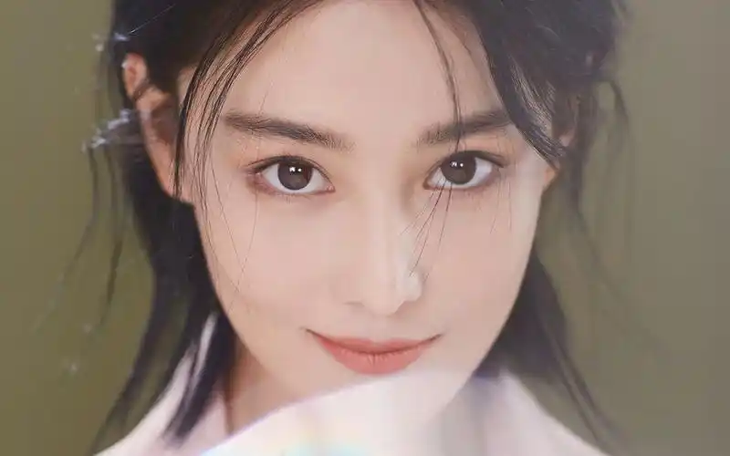 张馨予短发超美性感写真图片桌面壁纸