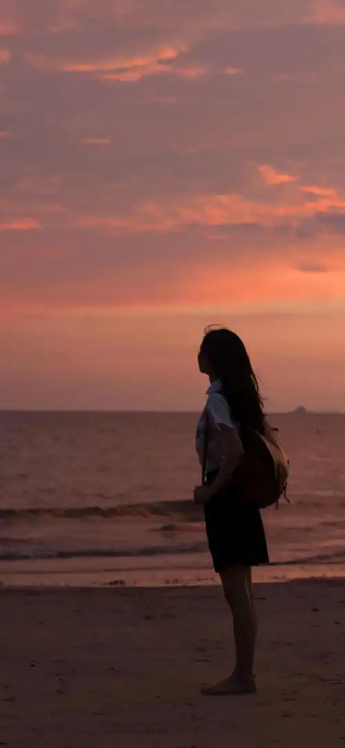 壁纸|背影|入目无他人,四下皆是你