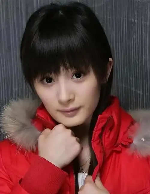 杨幂初中没人敢追,看了她的初三照片,网友:谁敢追她啊!