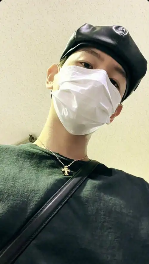 边伯贤#7014边伯贤超话@baekhyunee7230917【baekhyunee_exo】ins