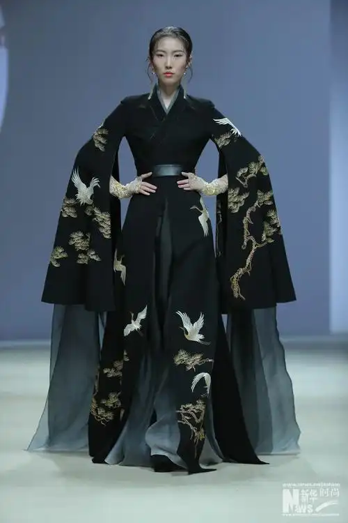 盖娅传说·熊英秋冬系列发布