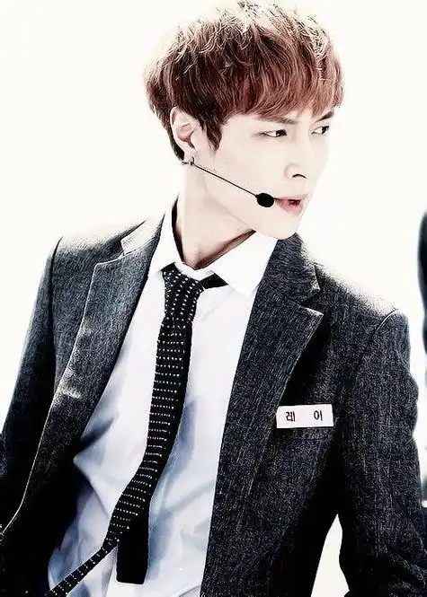 吴亦凡张艺兴第一次相遇是在哪一年