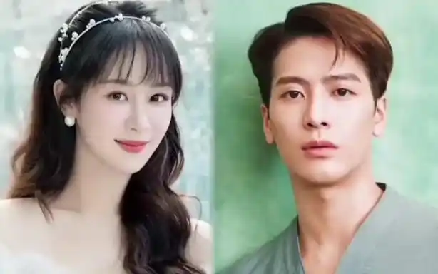 王嘉尔 #杨紫 像极了见到偶像的我