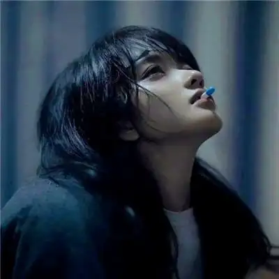 极度抑郁的伤感emo头像图片