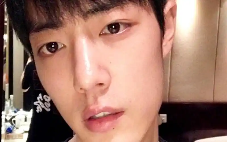 有一种"整容"叫肖战素颜,看到露出胡茬的那一刻,帅炸了