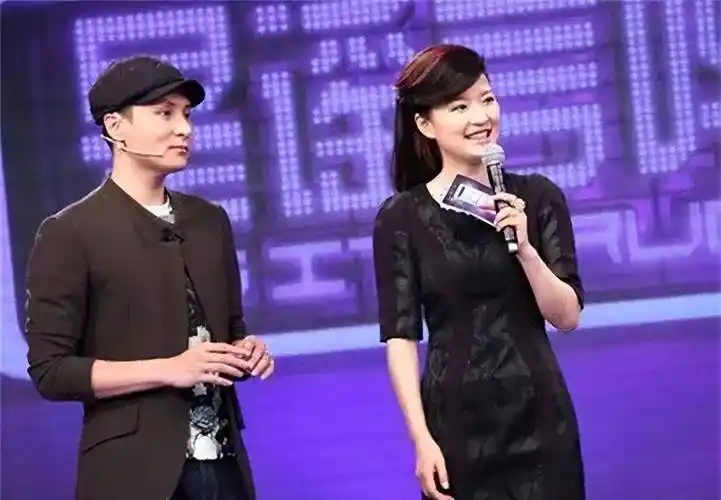 知名主持陈蓉:被黑后回老东家做幕后,嫁海归老公儿女双全