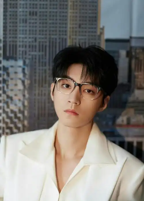 来自@tfboys-王俊凯 的考运加持!