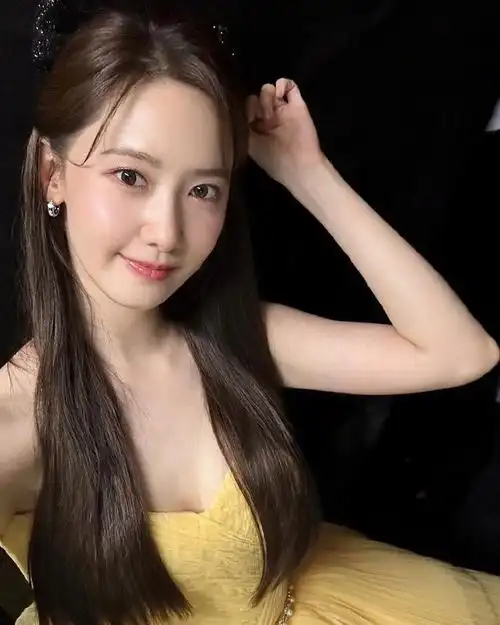 林允儿电影2点的约会#06#林允儿yoonite#240101 林允儿ins更新以蝌