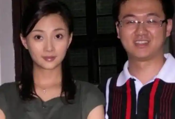 殷桃离婚14年至今仍单身无子女照顾父母晚年前夫锒铛入狱