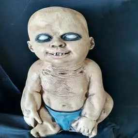 万圣节鬼道密室酒吧恐怖魔鬼娃娃吓小h孩婴儿鬼婴整蛊恶搞屋具摆