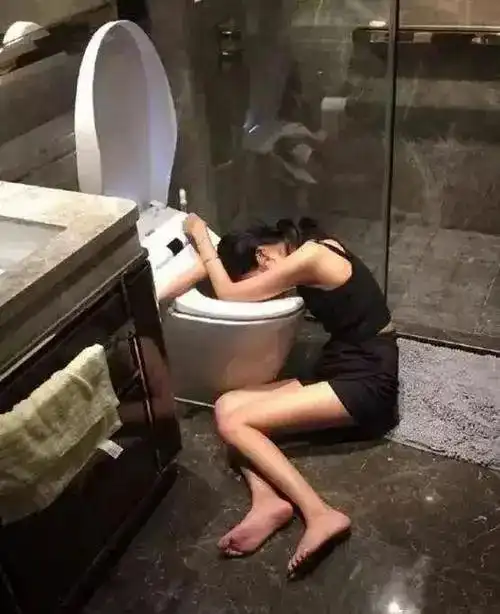 妹子喝醉了告诉我该怎么办