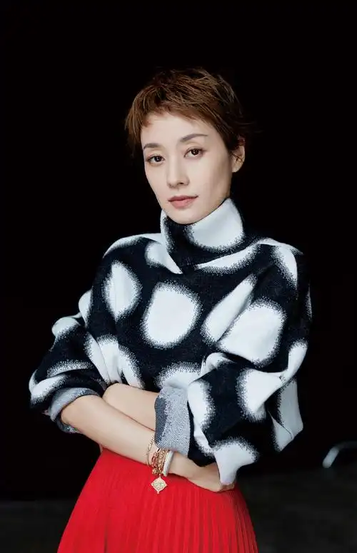 马伊琍时尚大气写真大片59