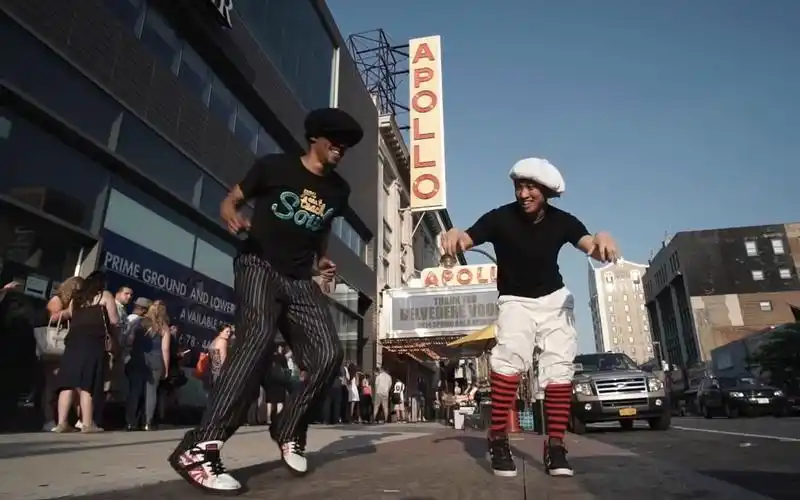 locking#街舞#嘻哈#舞者#音乐#表演视频#流行元素#舞蹈风格#青少年