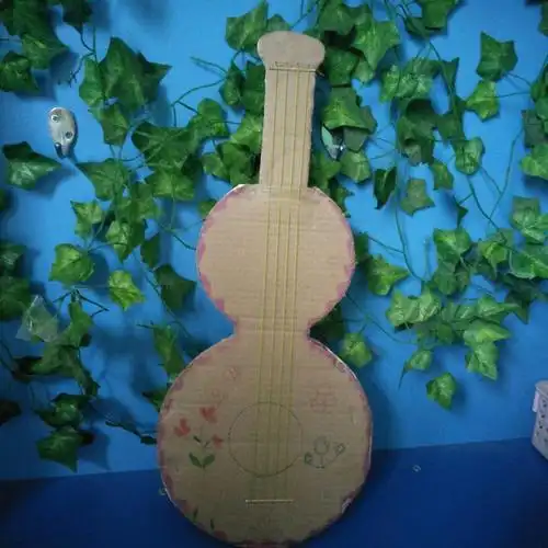 甘谷县新兴镇蔡家寺幼儿园中班"民族风乐器"亲子手工作品展示活动