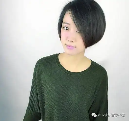 2018短发流行"不对称"