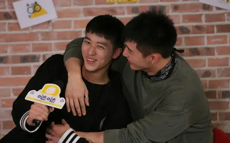 黄景瑜&许魏洲 【痛并快乐着】的故事