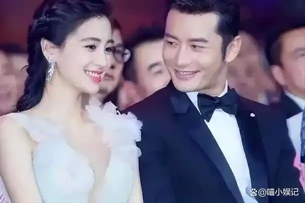 很多人压根就记不住她的名字,只记得住一个称号,那就是黄晓明的老婆