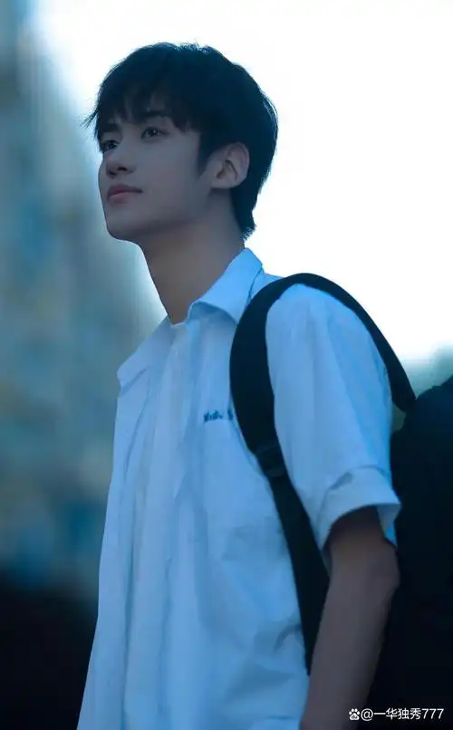 25岁男星刘峰心梗猝逝,生前正与杨紫等人拍新剧,让人想起高以翔