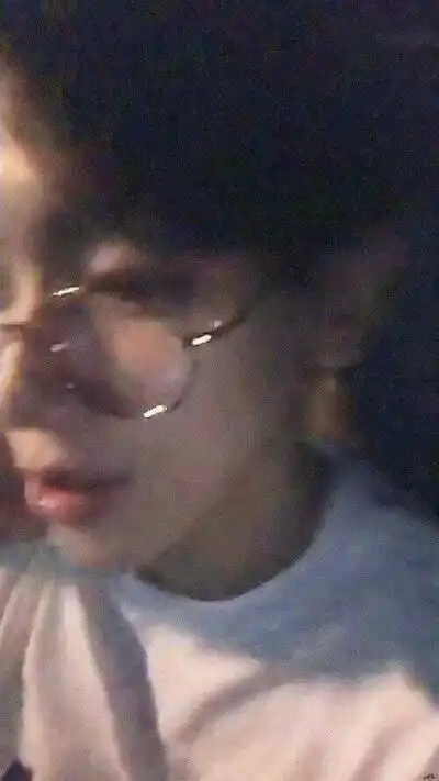 边伯贤壁纸女友视角.