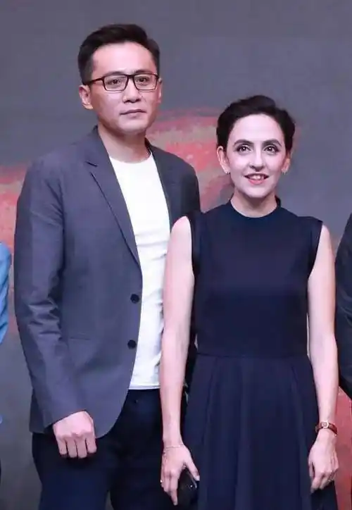 曾是谢娜前男友,分手后娶国外娇妻,结婚多年无绯闻_安娜_时候_章子怡